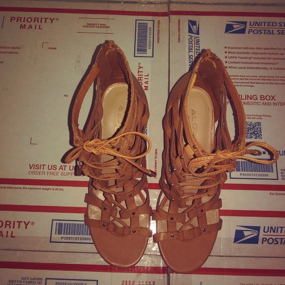 ALDO Chunky Heel Lace Up Gladiator Shoes - Picture 7 of 9